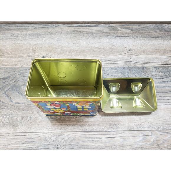 M&M's Limited Edition Christmas Village Candy Toy Shop Collectors Tin 1996 Empty - Picture 6 of 7